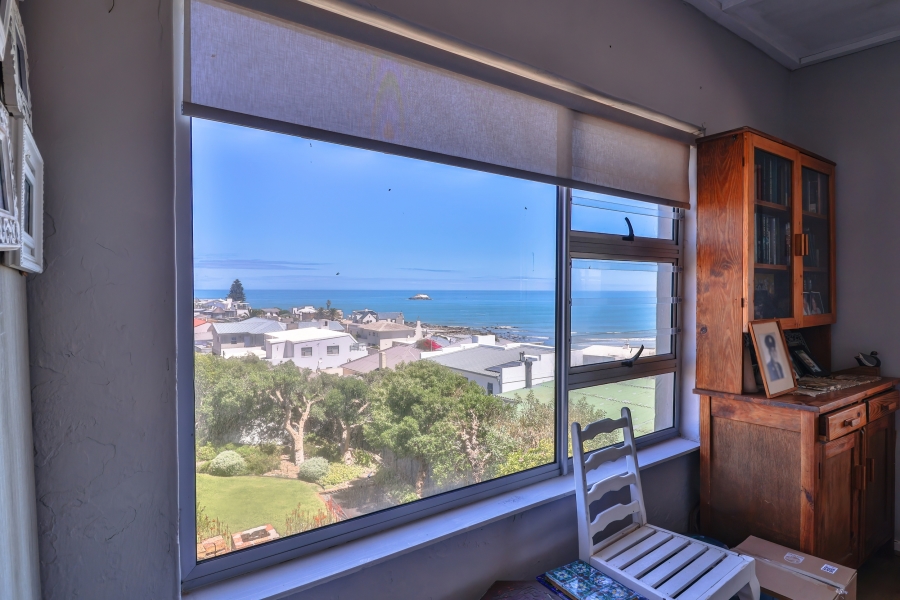 4 Bedroom Property for Sale in Yzerfontein Western Cape